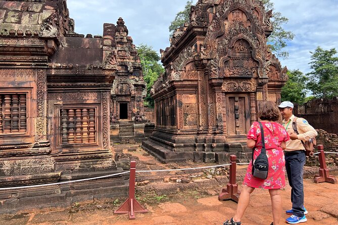 2-Day Angkor Wat and Banteay Srei with Countryside Exploration - Day 1 temples: from Srah Srang breakfast to Bayon’s Buddha faces