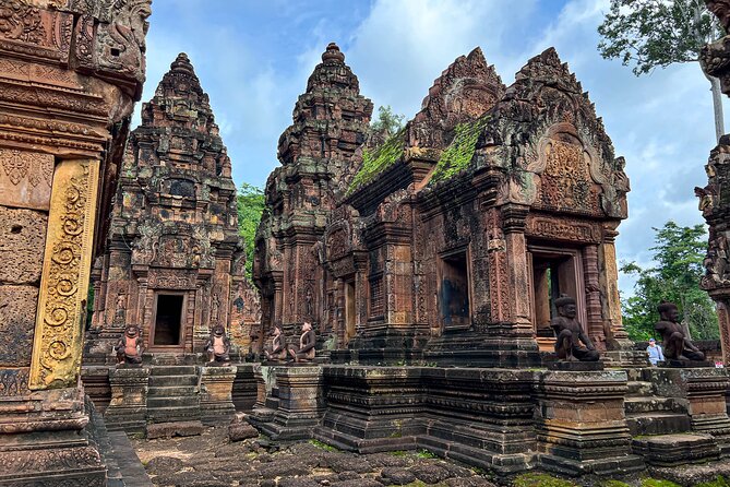 2-Day Angkor Wat Tour with Banteay Srei and Floating Village - What makes the tour feel good: private pacing, AC comfort, and guides who time it right