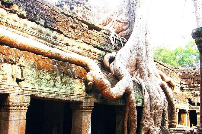 2-Day Private Tour in Angkor Wat Grand Circuit - Day 2 at 4:45 AM: Sunrise at Angkor Wat and a calmer Bateay Srei