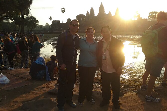 2-Day tour with sunrise - Day 1 around the Angkor Archaeological Park: ticket handled, then temples