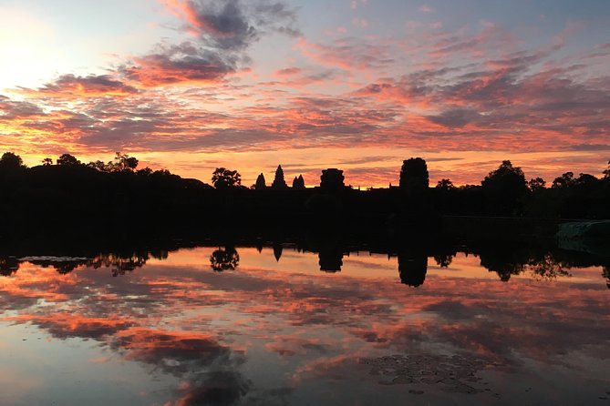 2 Days Discover Angkor Wat Complex and Cambodia's Villages Tours - Angkor Thom, Terrace of the Elephants, and Bayon’s faces