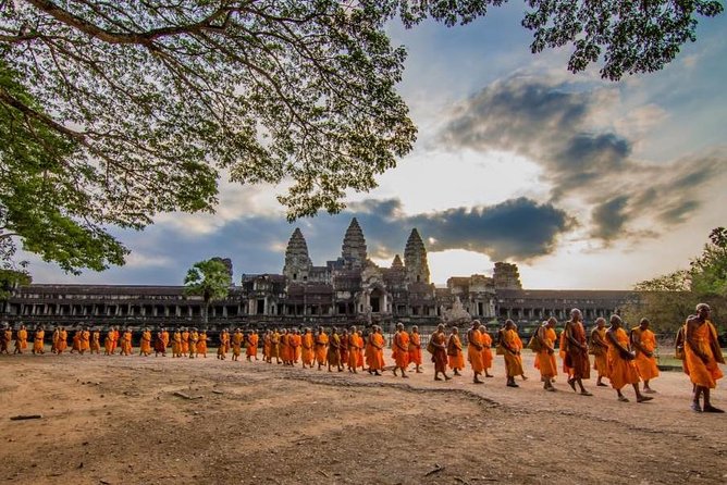 3-Day Angkor Wat with All Interesting Major Temples, Banteay Srei & Beng Mealea - The guide makes or breaks the temple experience