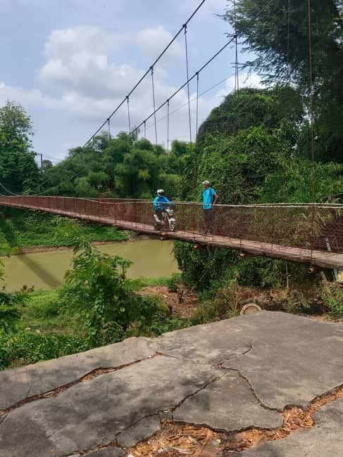 A day tour through Battambang/Local area and landmarks - Rice Planning and Local Produce: Understanding What You’re Seeing