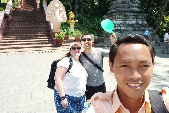 A Full Day Tour for Royal Palace, S21, Killing Fields & More - Central Market: 30 minutes to shop, not browse