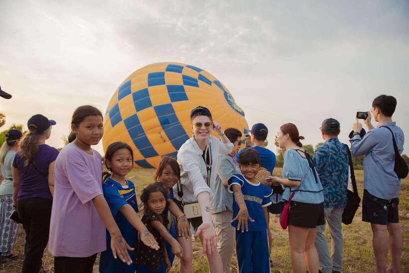 Angkor Stunning Hot Air Balloon - The flight experience: smooth, controlled, and photo-friendly