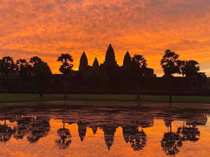 Angkor Wat 2-Day complex Sun rise & Sun set with Guided Tour - What to bring (and what to wear) for temple rules