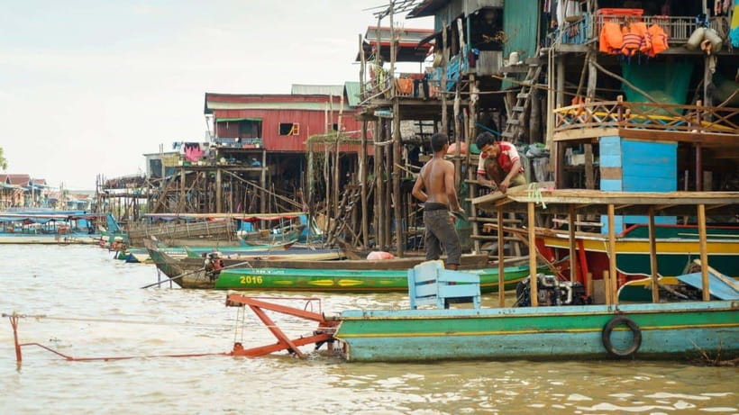 Angkor Wat: 2-Day Sunrise and Floating Village Tour - Lunch plus the Elephant Terrace and Leper King Terrace