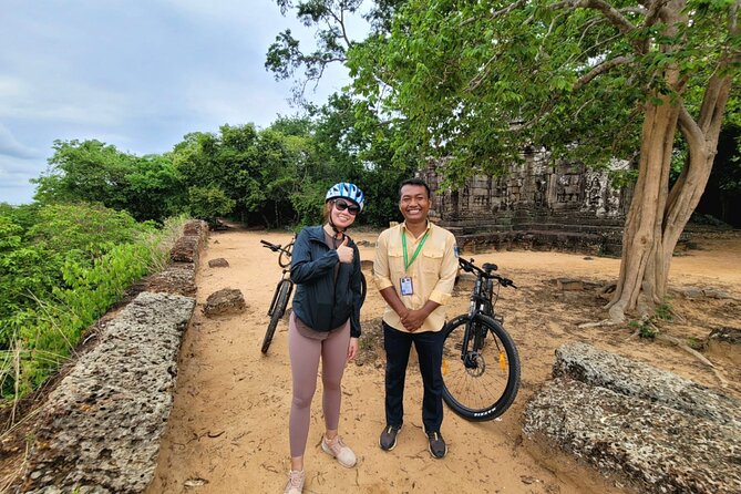 Angkor Wat Bike Tour with Lunch Included - Lunch included: a real break, not a boxed sandwich