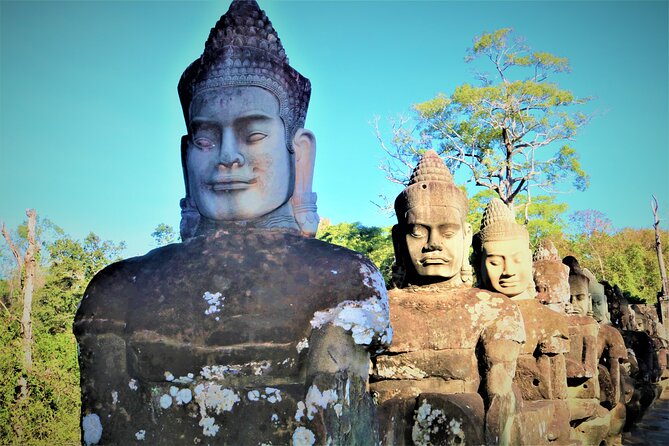 Angkor Wat Highlights and Sunrise Guided Tour from Siem Reap - Srah Srang: a calm reset inside a big temple day