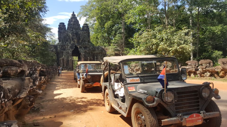Angkor Wat in a vintage Jeep with driver - jeep rental - Key things to know before you go
