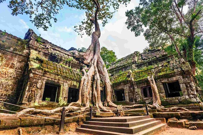 Angkor Wat Private Day Tour from Siem Reap - Stop 2: Angkor Wat’s main temple and the world’s longest bas-relief