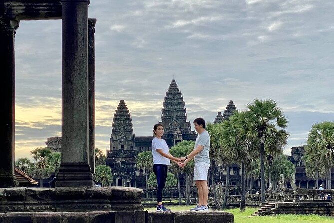 Angkor Wat Sunrise & 3 Main Temples with Breakfast – Small Group - How the guide experience shapes the whole day
