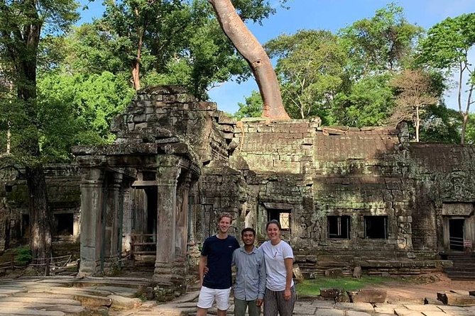 Angkor Wat: Sunrise or Sunset Tours with Tuk Tuk - Stop-by-stop: how the itinerary flows across key temples