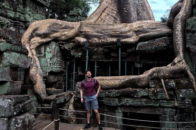 Angkor Wat Sunrise Private Tour via Tuk Tuk from Siem Reap - Breakfast at Srah Srang: A Calm Pause Before the Temple Circuit