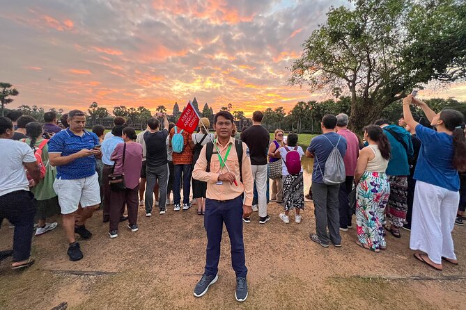 Angkor Wat Sunrise Small Group Tour With Breakfast - Morning logistics: pickup windows, pass rules, and what to wear