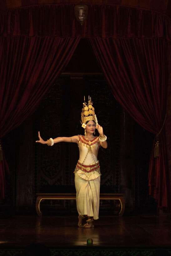 Apsara Theater Performance include dinner & Hotel pick up - The actual show experience: what you’ll see and how to get more out of it