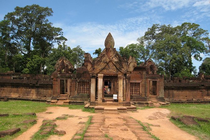 Banteay Srei and Big Tour from Siem Reap Small-Group - Preah Khan: a walled maze of pavilions, halls, and chapels