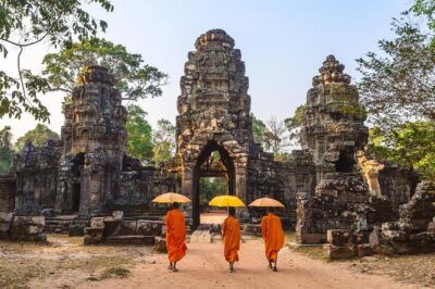 Best of Siem Reap 3-Day Private Tour to Angkor Wat & Tonle Sap - Day 1: Angkor Wat sunrise, then Angkor Thom’s fortified city