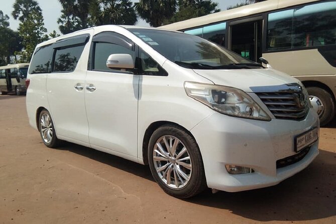 Best Private taxi Phnom Penh to Siem Reap - English Speaking - The Included Stops: Spider Market and an Ancient Bridge Break Up the Drive