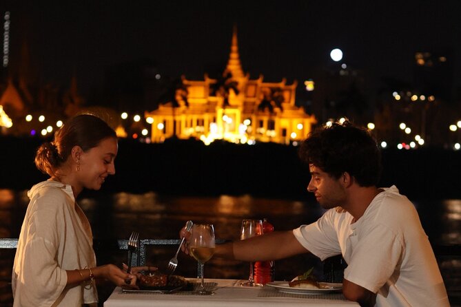 Dinner 4-course Mekong River cruise with Kanika Boat - Getting to Kanika Boat: the dock is the tricky part