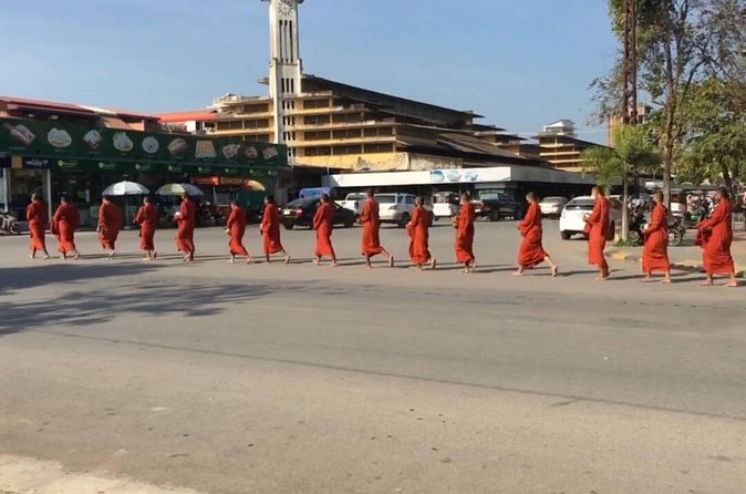 Exploring Battambang History (Walking Tour) - Learning more than dates: religion and culture in real places