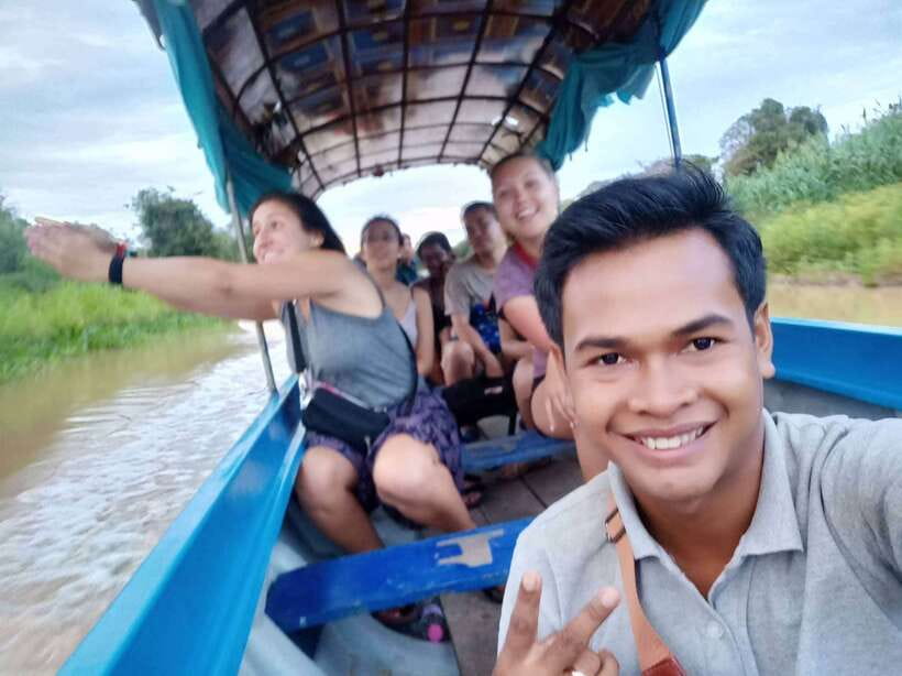 Floating Village and Tonlé Sap Sunset Tour - Practical comfort tips for a smoother day