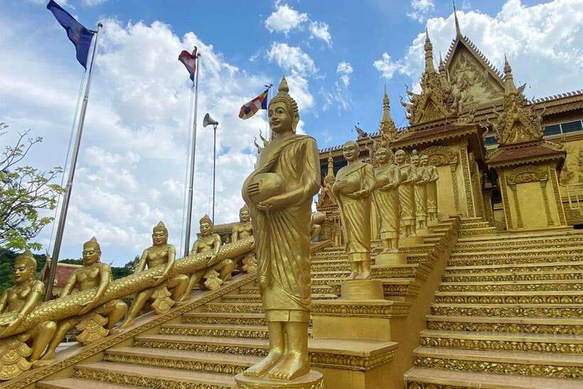 From Phnom Penh: Half-Day Silk Island Tour with Guide - Getting There: Hotel Pickup, AC Comfort, and Ferry Reality