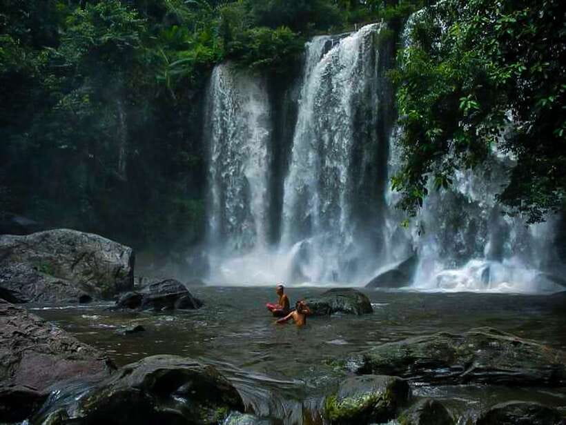 From Siem Reap: Guided Kulen Waterfall Tour - The Quarry Stop: Seeing Temple Stone Before Temple Ruins