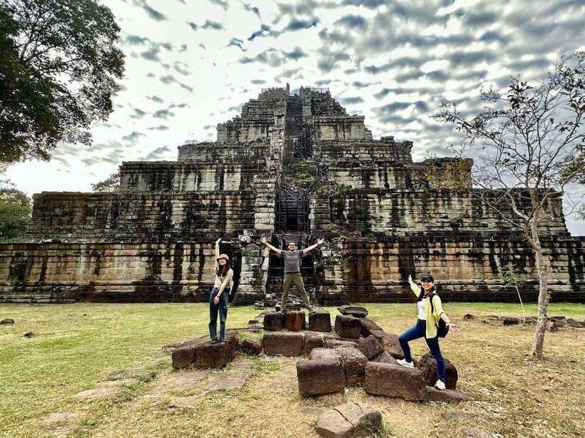 From Siem Reap: Koh Ker and Beng Mealea Temples Tour - Beng Mealea: A 12th-Century Temple the Jungle Did Not Forget
