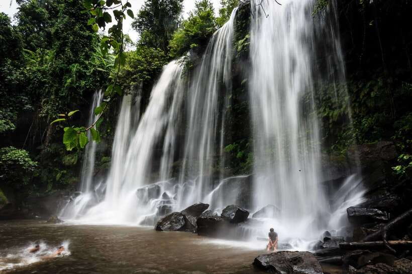 From Siem Reap: Small-Group Phnom Kulen Waterfall Day Tour - The Plateau of Phnom Kulen: Temples, Tempting Steps, and Lots to See