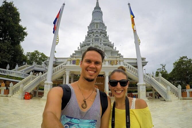 Full-Day Amazing Phnom Penh City Tours - Independence Monument and Russian Market: a reset, not a detour