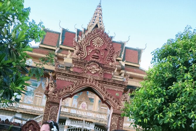 Full Day tour .City tour.Countryside.Bamboo Train.Secret Bat Cave - The Secret Bat Cave at Sunset: The Main Event