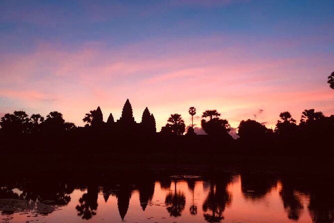 Golden Hours: Angkor wat sunrise photography tour with a pro! - Logistics that matter: pickup, private party size, and comfort