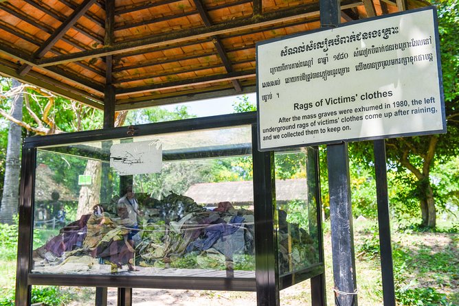 Killing Fields and Prison S21 Bus Tour - Tuol Sleng Genocide Museum (S-21): a scheduled visit, with audio choices that affect everything