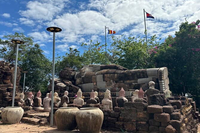 Oudong Mountain History and Pagoda Tour - Floating Village Views at Kampong Luong: River Life Without the Long Trip