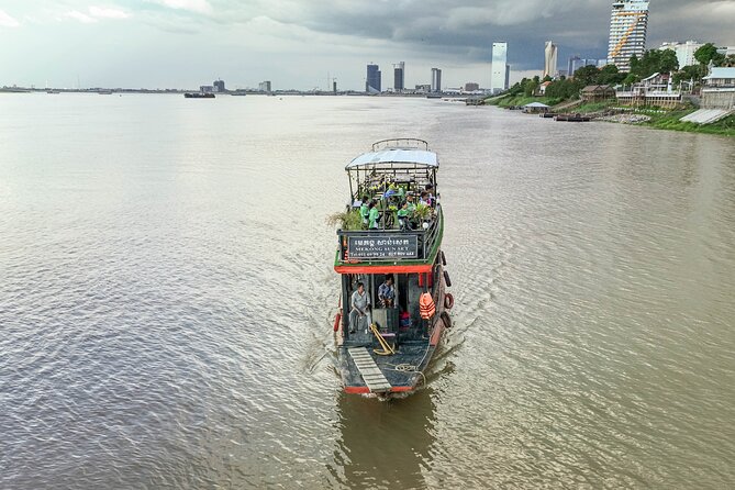 Phnom Penh Bike & Boat Sunset Tour / E-Bike Available - Entering Mekong Island by ferry: the Areiksart Ferry Port segment