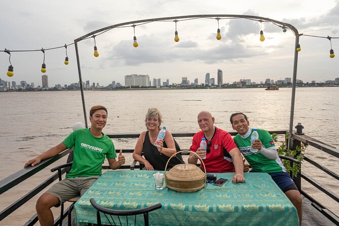 Phnom Penh Bike & Boat Sunset Tour / E-Bike Available - Stop 3: Prek Bongkong Pagoda and the Buddhism/community story