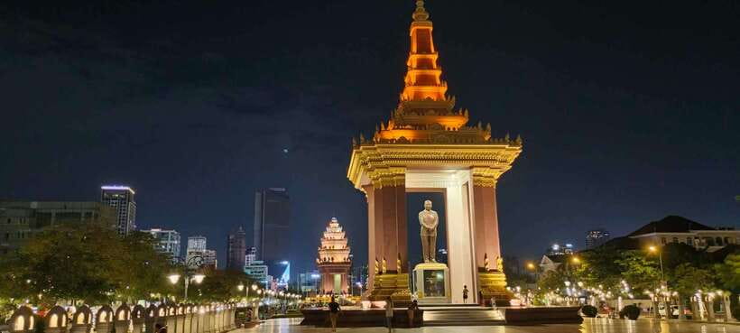Phnom Penh: City Sights Evening or Half day Tour by Tuk Tuk - Evening Tour Highlights: Temples, Night Market, Riverside Views