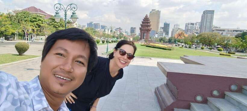 Phnom Penh: City & Silk Island Full or Half Day Tour - Central Market: the practical stop for shopping and local life