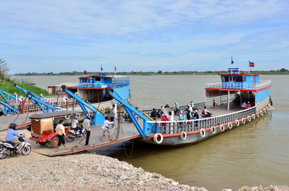 Phnom Penh: City & Silk Island Full or Half Day Tour - Golden Temple: the bright stop that keeps your eyes moving