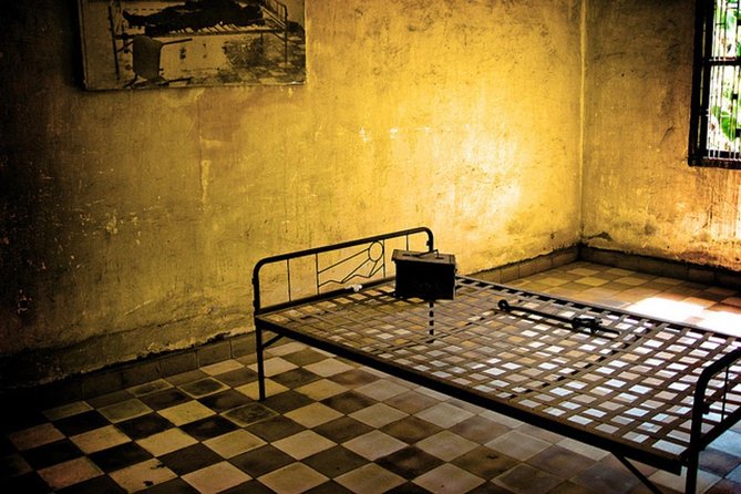 Phnom Penh City Tour, Silver Pagoda, Genocide Museum, Killing Fields - Best-fit traveler: who will enjoy this most