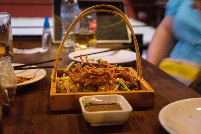 Phnom Penh: Evening Food Tour with Drinks & Tuk Tuk Included - The relaxed finale: cold beer at a backstreet bar