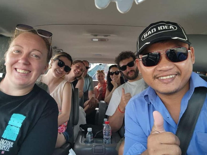 Phnom Penh: Highlights Tour Including S21 and Killing Fields - Getting Oriented in Phnom Penh: Wat Phnom to Wat Ounalom