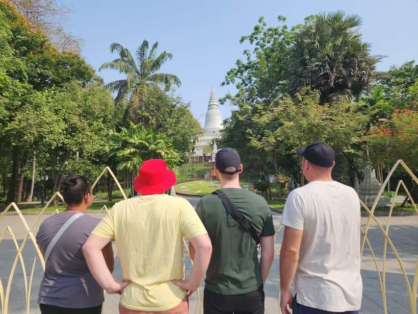 Phnom Penh: Highlights Tour Including S21 and Killing Fields - Price and Logistics: What You Pay Besides the Tour Fee