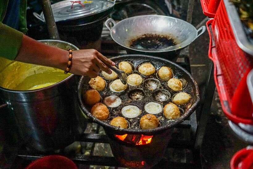 Phnom Penh Night Foodie Vespa Tour / Tuk Tuk Available - Price and value: is $46 worth it?