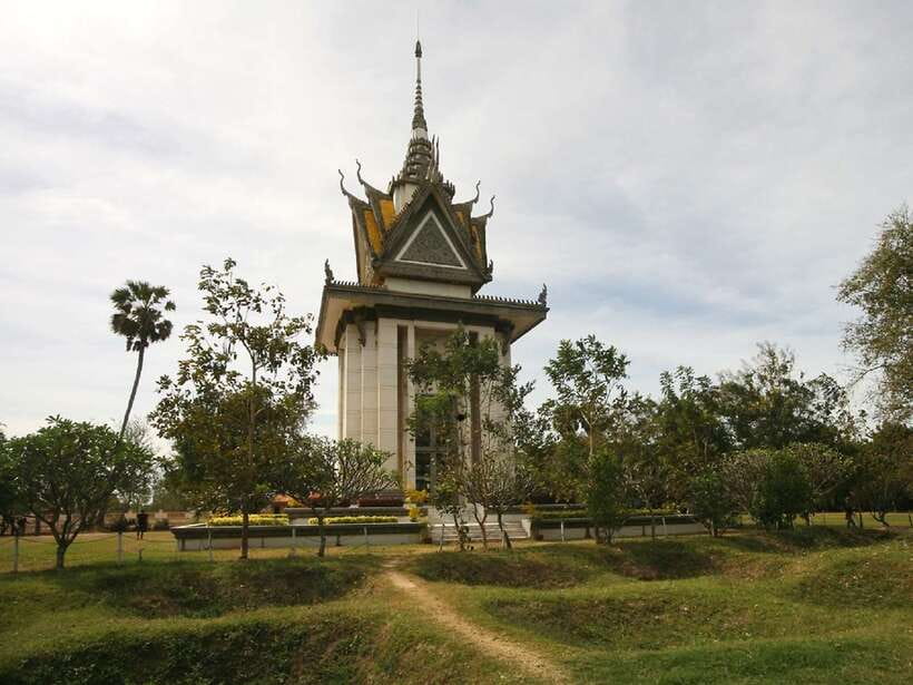Phnom Penh private tour Tuol Sleng & Choeng Ek Killing Field - How the day flows: pickup, Choeung Ek, then S21