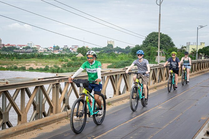 Phnom Penh Silk Island Bike Tour/ E-Bike or Tuk Tuk - Crossing to Silk Island by ferry without the waiting game