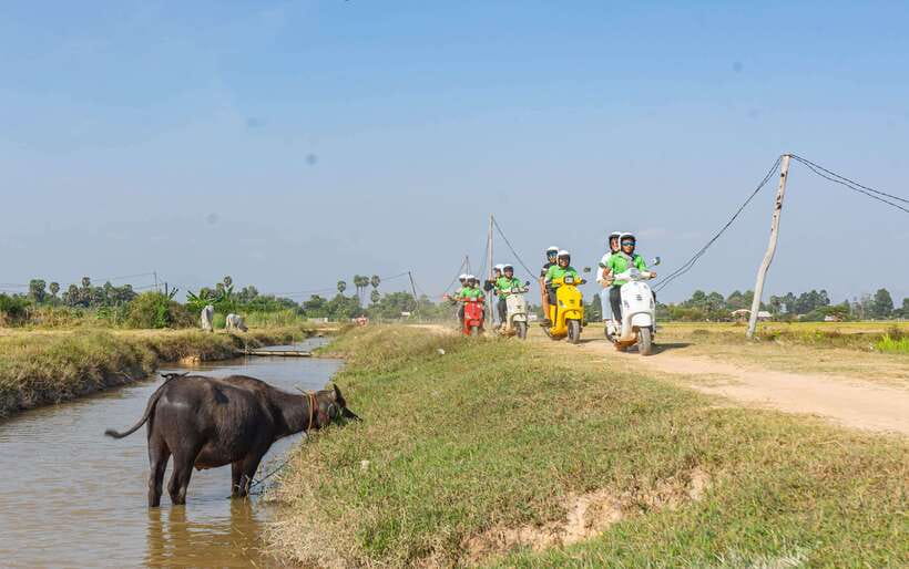 Phnom Penh: Silk Island Tour by Vespa with Tuk Tuk Available - Koh Oknha Tei Secondary School: seeing community life beyond crafts