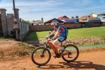 Phnom Penh: Silk Islands Half-Day Bike Tour - Riding out of Phnom Penh: backroads, orchards, and the Mekong trail