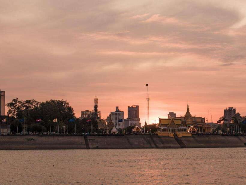 Phnom Penh: Sunset Cruise on Kanika Boat - Key Highlights You’ll Actually Care About